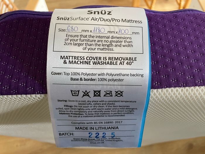 Snuz Kot/Bed and Matress