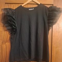 Mint Velvet Black T-shirt with ruffle sleeves Size XL