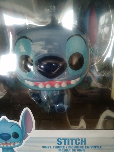 Disney jumbo stitch funko pop