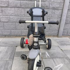 QPlay tricycle