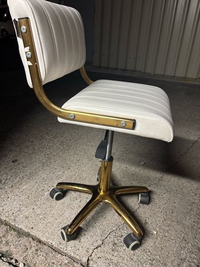 Beauty chair