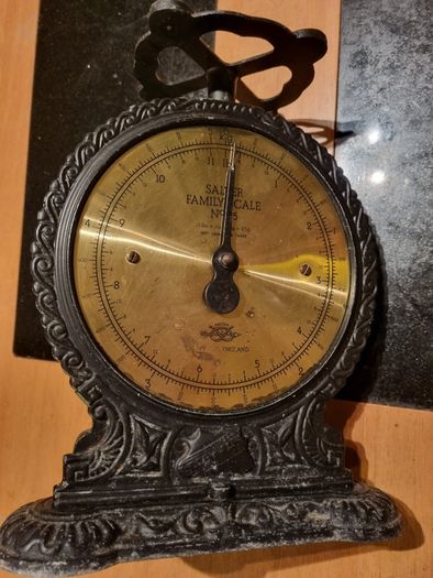 Vintage Salter Family Scale No4