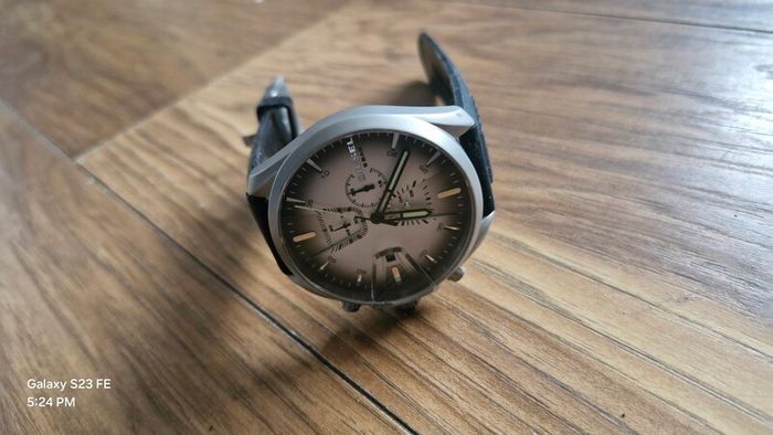 Diesel Analog Quartz Men Watch Grey Black Popular