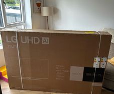 Lg Tv - 75"