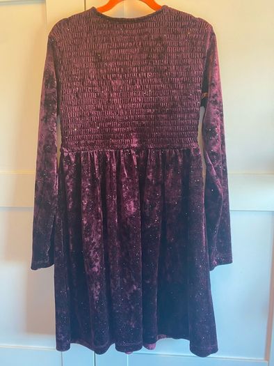 Girls sparkly burgundy / wine velvet dress age 9-10 yrs.