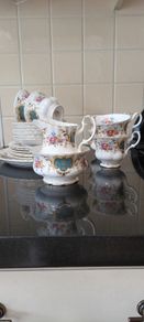 Royal Albert Bone China Tea Set "Berkeley".