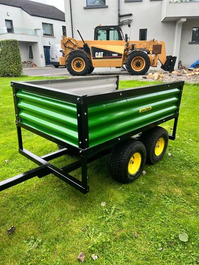 John Deere Tractor & Trailer