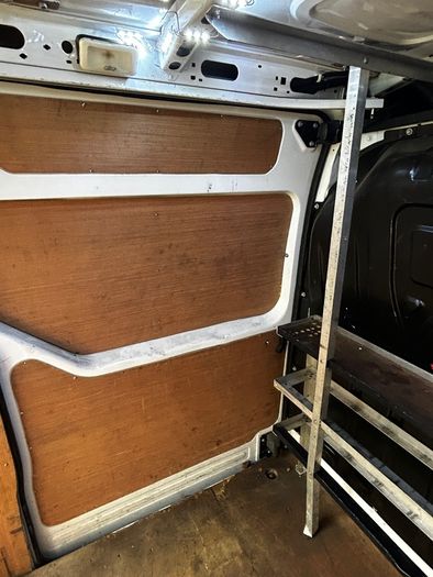Van ply lining