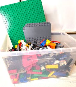 Large Lego Duplo Bundle (411 pieces +3 plates)