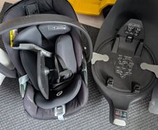 Cybex Cloud Z i-Size & Base Z bundle