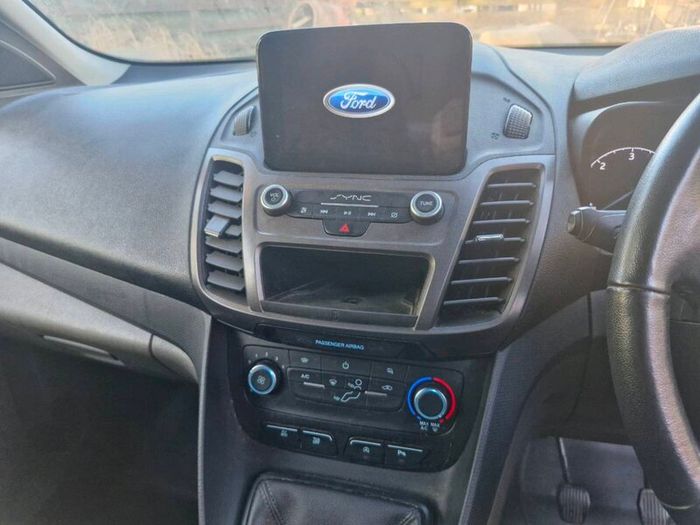 Ford Transit Connect Trend 1.5 TDCi 120PS