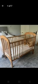 baby crib