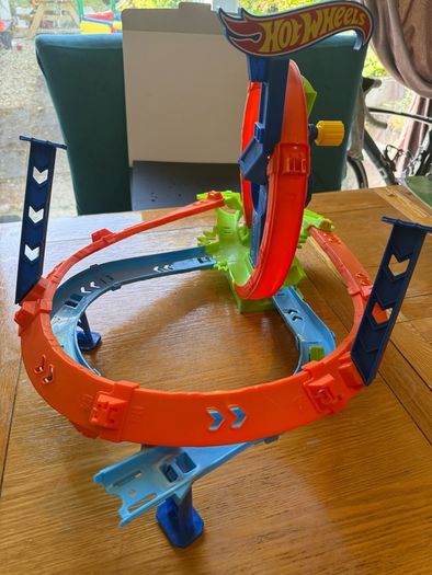 Hotwheels Launch and Loop