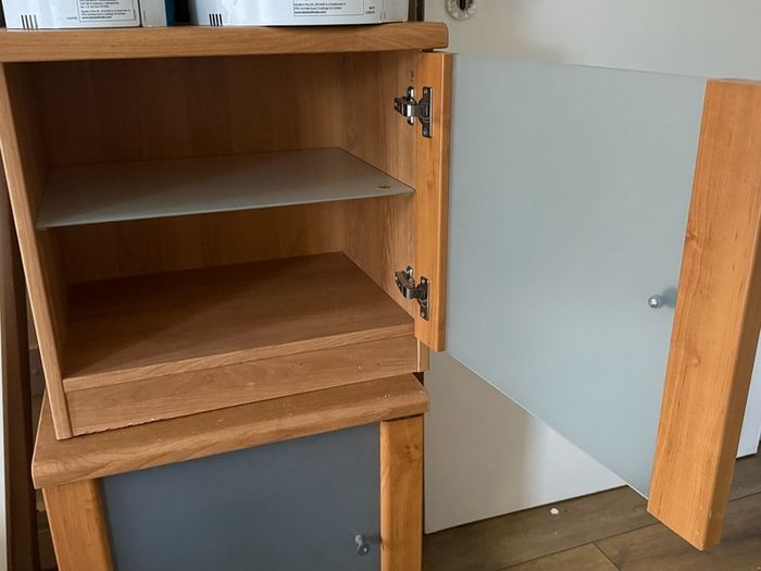 bedside table/ lockers