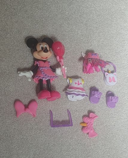 Minnie mouse dress up doll set