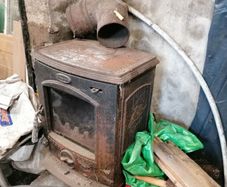 Stove with back boiler