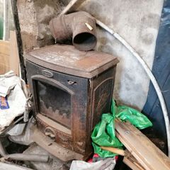 Stove with back boiler