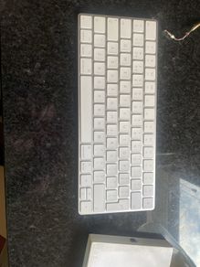 apple  magic keyboard model A1644