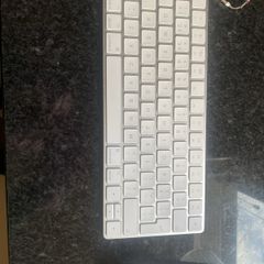 apple  magic keyboard model A1644