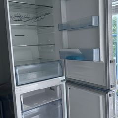 Kenwood fridge