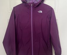 The North Face Girls Purple Rain Jacket Size L Age 11-12