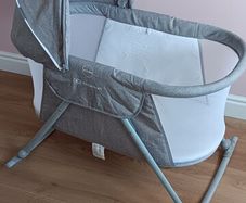 travel cot