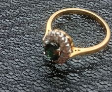 18ct gold ring