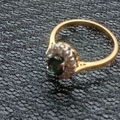 18ct gold ring