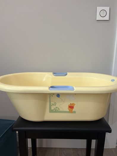 Disney Winnie the Pooh baby bath