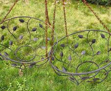 2 hanging baskets