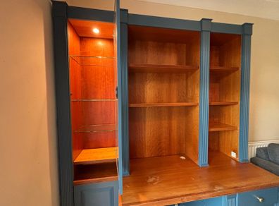 Cabinet - Free to take away