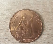 Great Britain UK 1967 One Penny Elizabeth II Coin - free standard postage