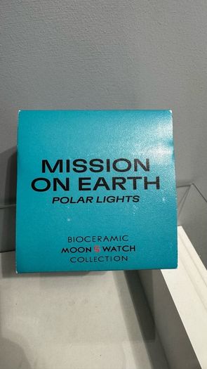 Swatch Moonswatch Mission to Earth Polar Lights