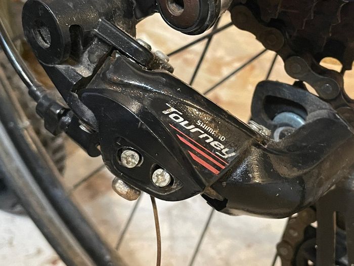 Carrera Zelos road bike