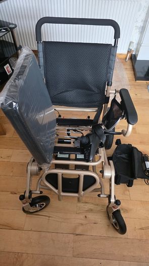 Electric wheelchair