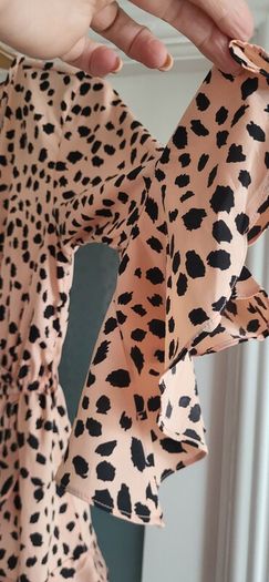QUIZ blush and black printed blouse Sz 14UK (Fit 12-14UK)