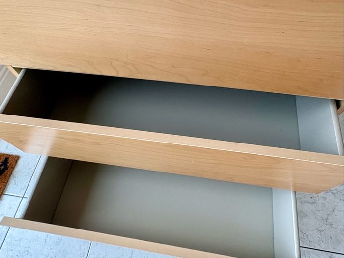 Ikea MALM Chest of Drawers