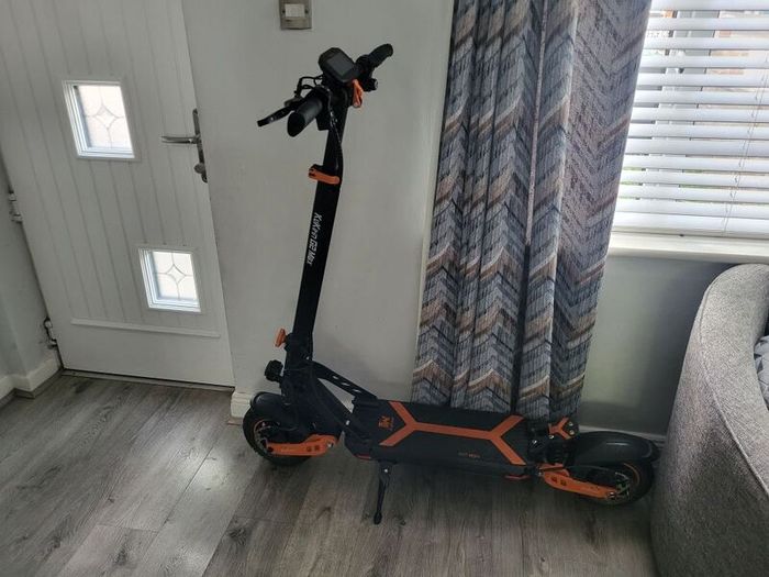 G2 Max E scooter