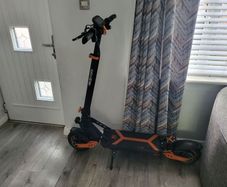 G2 Max E scooter