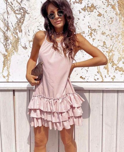 Dress with ruffles
