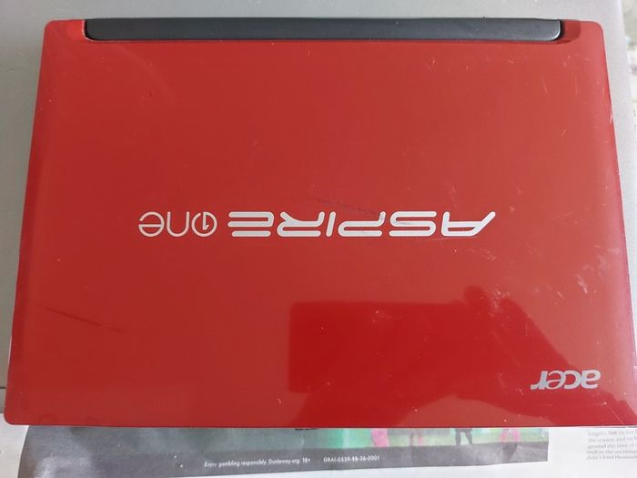Acer Aspire One, Model D255, Intel Atom N450, 1.66 GHz, 1GB Ram, 250GB HDD, Windows 7, 32 bit, Firefox, Opera, chrome