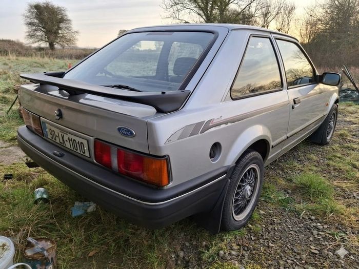 Ford Escort Mk4 1990