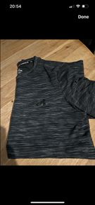 Under Amour t-shirt