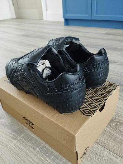 Umbro Mens Football Boots UK Size 7