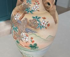 Antique Japanese Satsuma Earthenware vase
