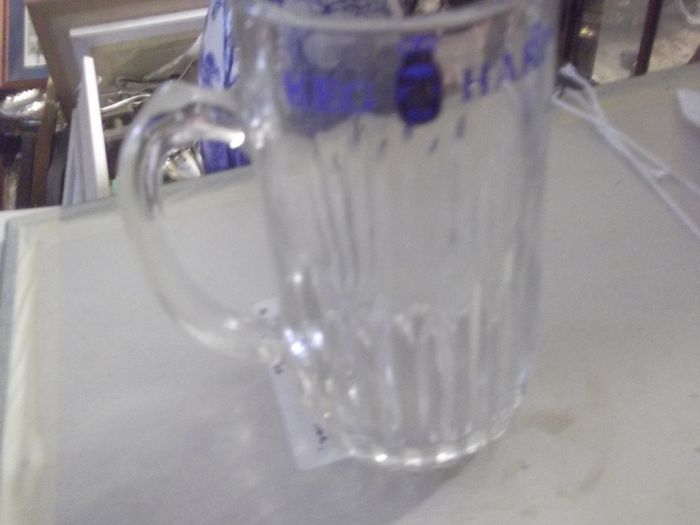 a vintage keg harp glass