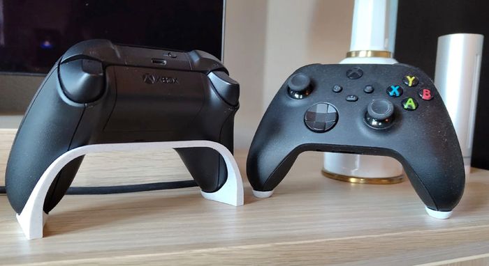 Xbox controller stand