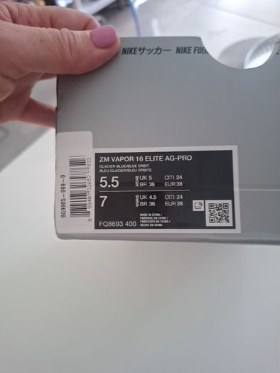New Zoom Air football boots uk5
