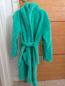 M&S boys dinosaur robe size 6-7