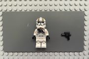 lego Star Wars sw1236 Clone Trooper Gunner (Phase 2) minifigure- Dirt Stains, Nougat Head, Helmet with Holes